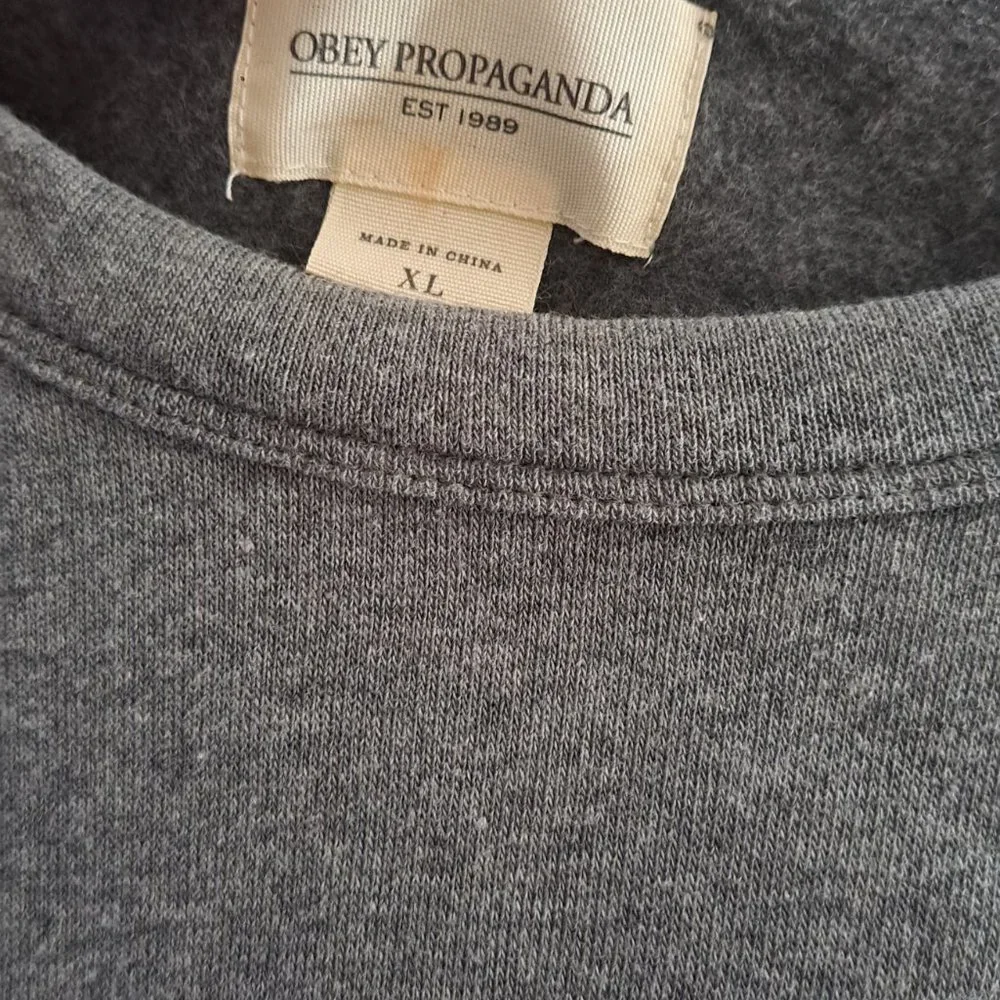 OBEY Propaganda Grey Sweatshirt - Picture 2 of 4